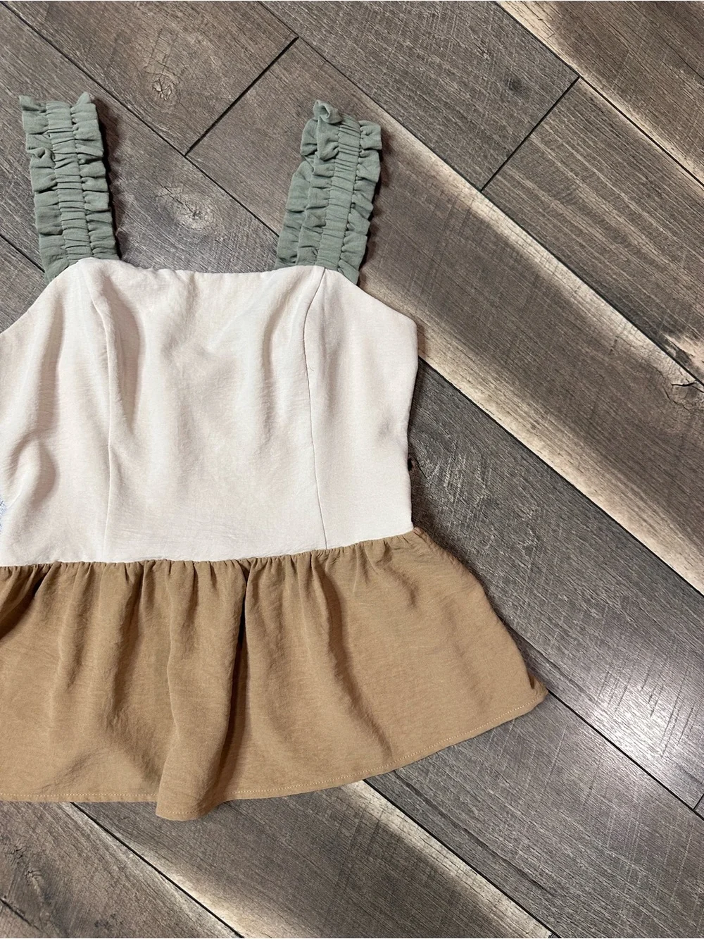 In February Ruffle Colorblock Tank Top - Picture 3 of 7